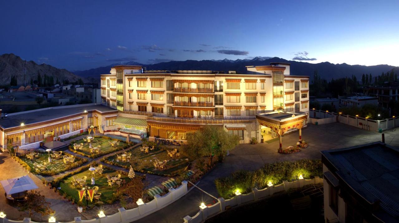 Отель The Grand Dragon Ladakh Лех Экстерьер фото